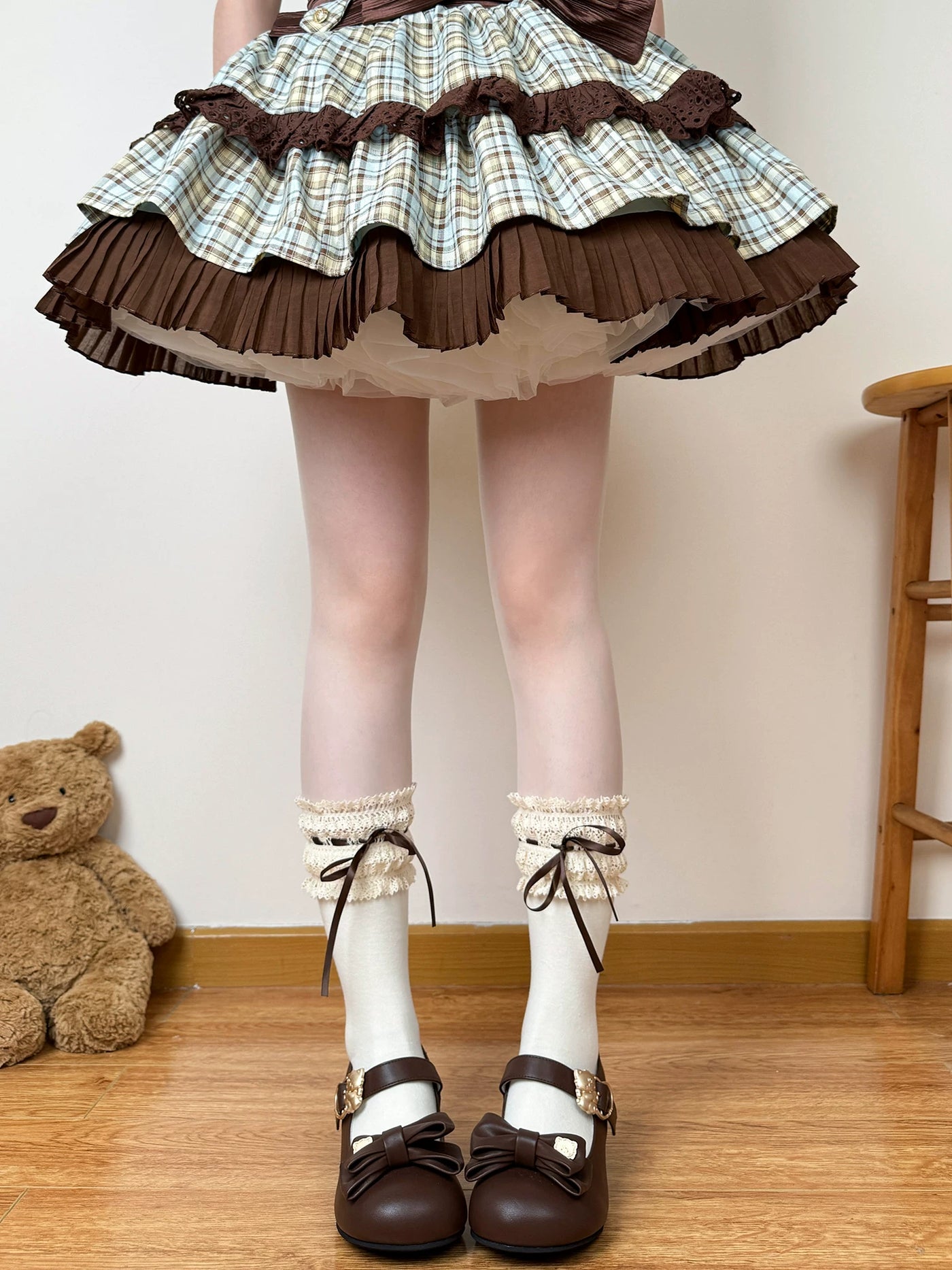 Chubby Bear Tales - Caramel Cocoa - Lace-Ruffle Socks with Ribbon Bows