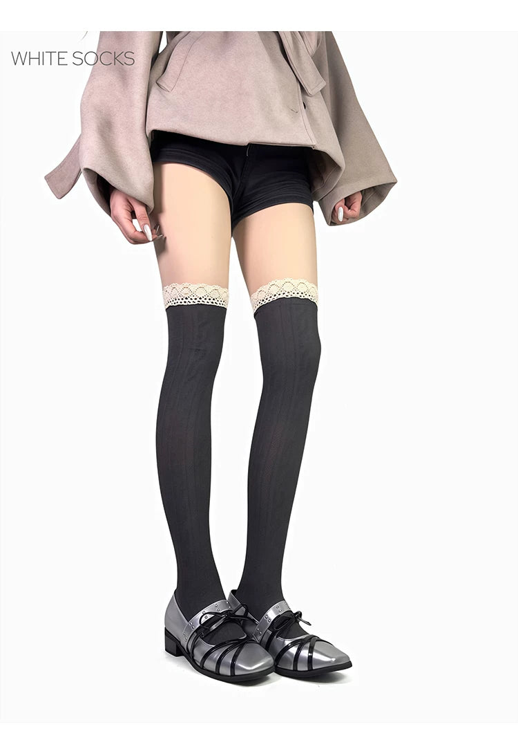 White Socks - Retro Lace Contrast - Over-the-Knee Socks with Lace Edging