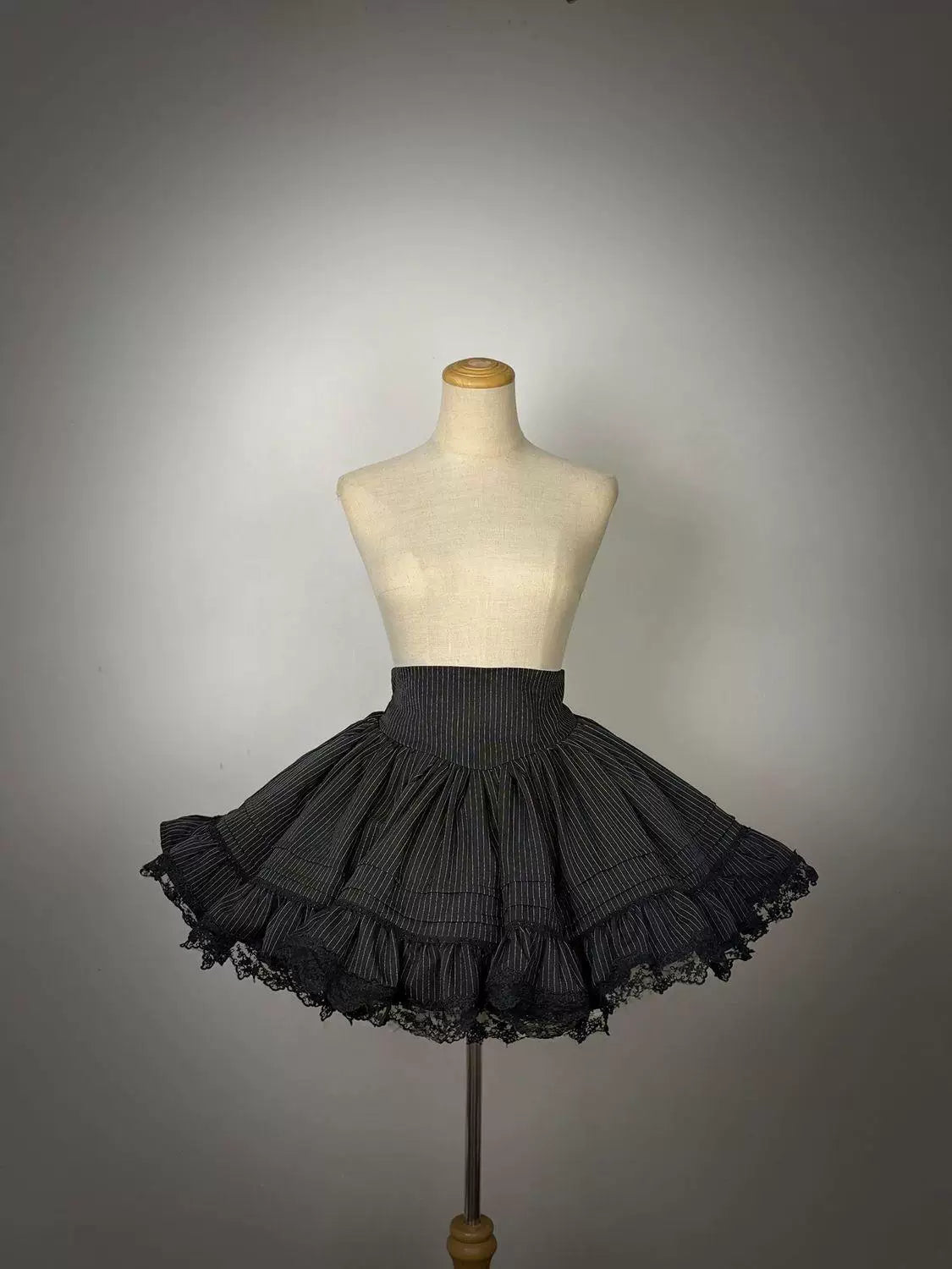 Sweetheart Dream Machine - Phantom Doll Stripe - Gothic Lolita Set with Short-Sleeve Pinstripe Top