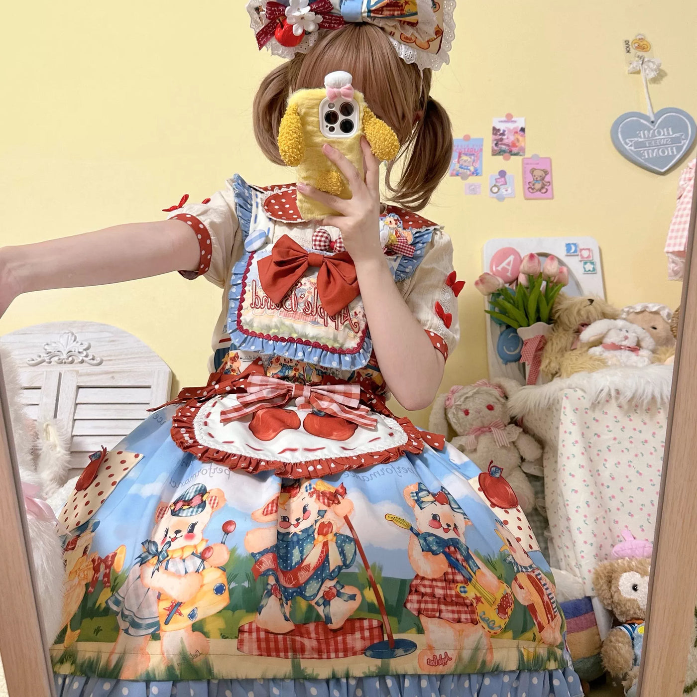 Star Fantasy - Red Apple Paradise - Strawberry-print suspender dress with a front apron