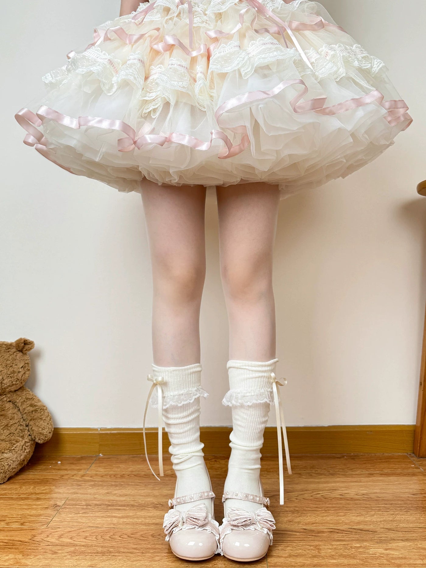 Chubby Bear Tales - Cream Ballet - Lightweight Calf Scrunch Socks with Lace Cuffs