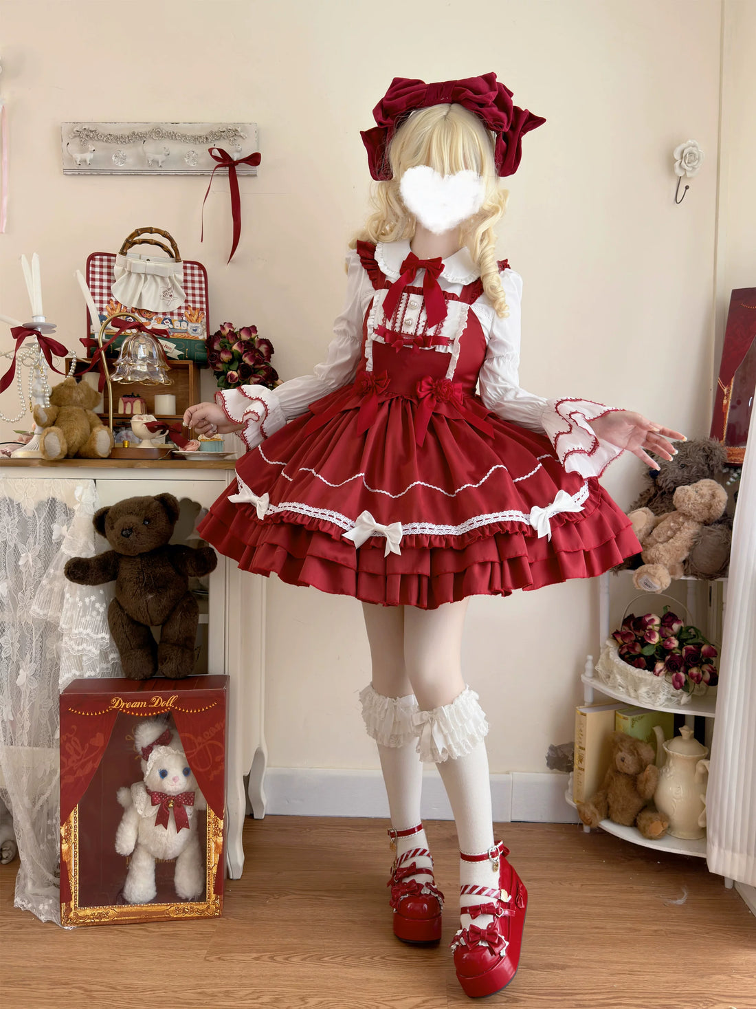 Lady Han Paper Cake sweet JSK dress by Lolita Fetch, featuring a cute pastel print with delicate details and elegant design.