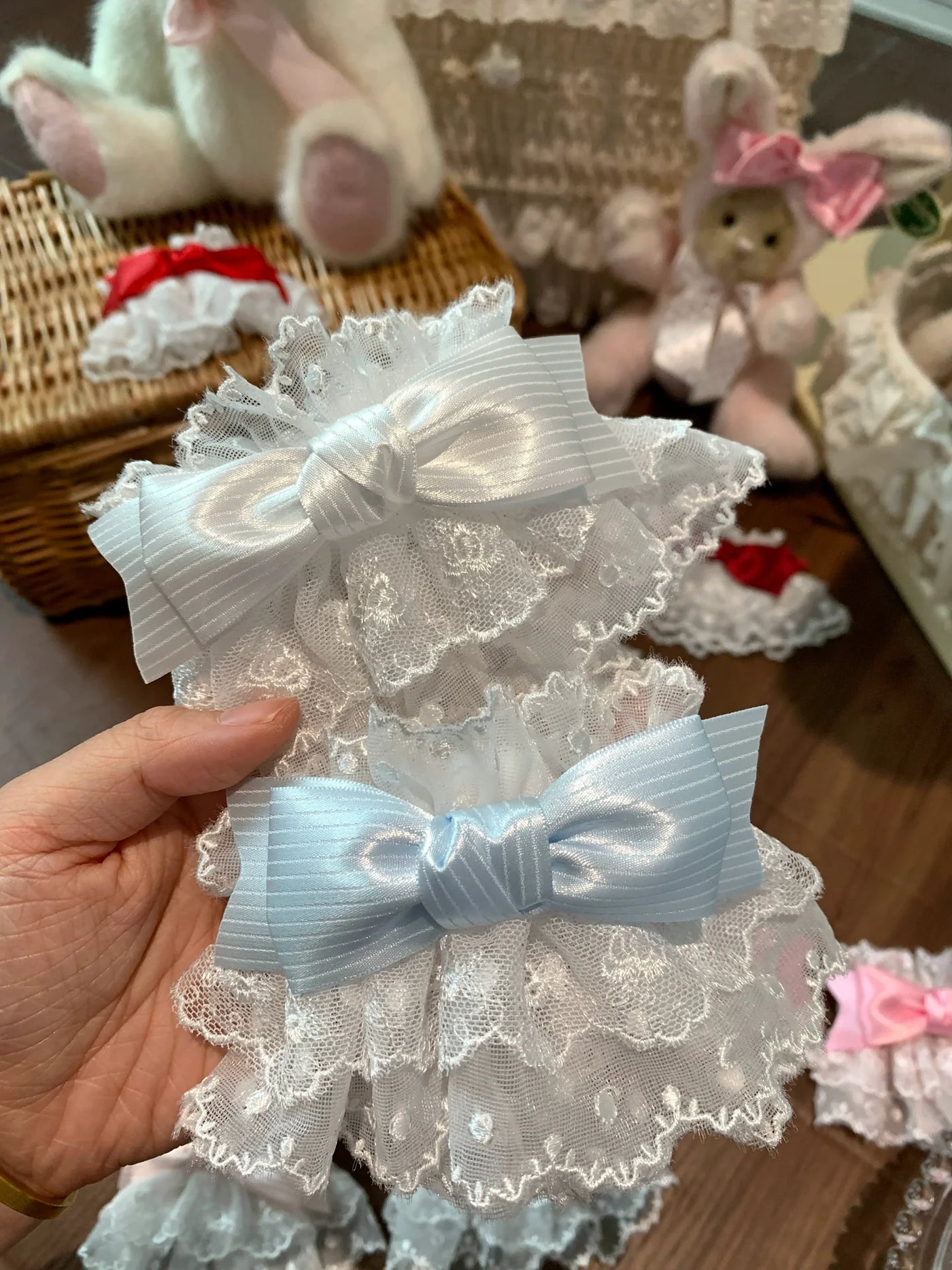 Roji Roji - Sweet Lolita Lace Bow Cuffs - Elastic Wrist Hand Accessory