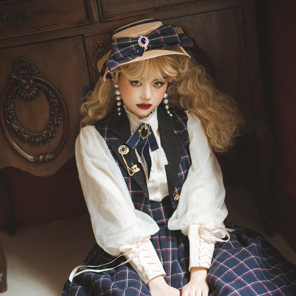 Miss Point - Rose Silhouette - Elegant Handmade Lolita Flat Hat