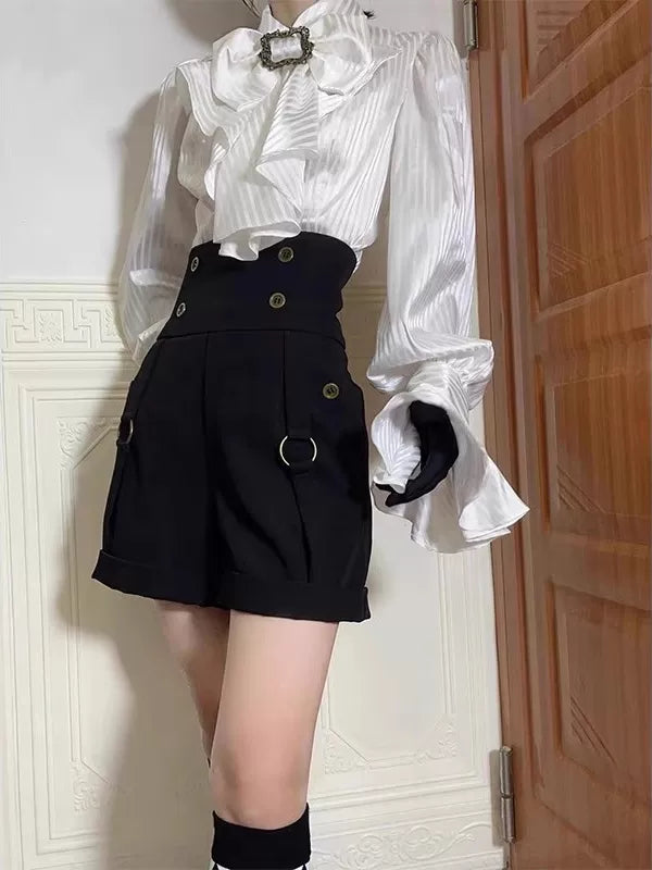 Creamy - Black-and-White Prince - Blouse and Shorts Set with a Chest Bow