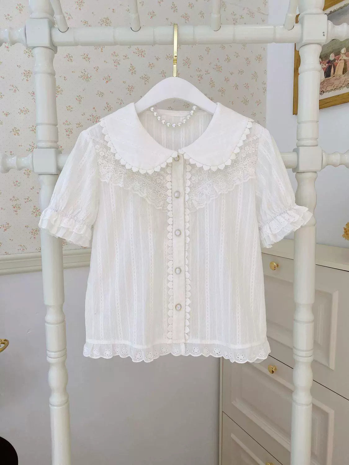 Sweetheart Dream Machine - Doll Collar Inner - White Blouse with a Peter Pan Collar
