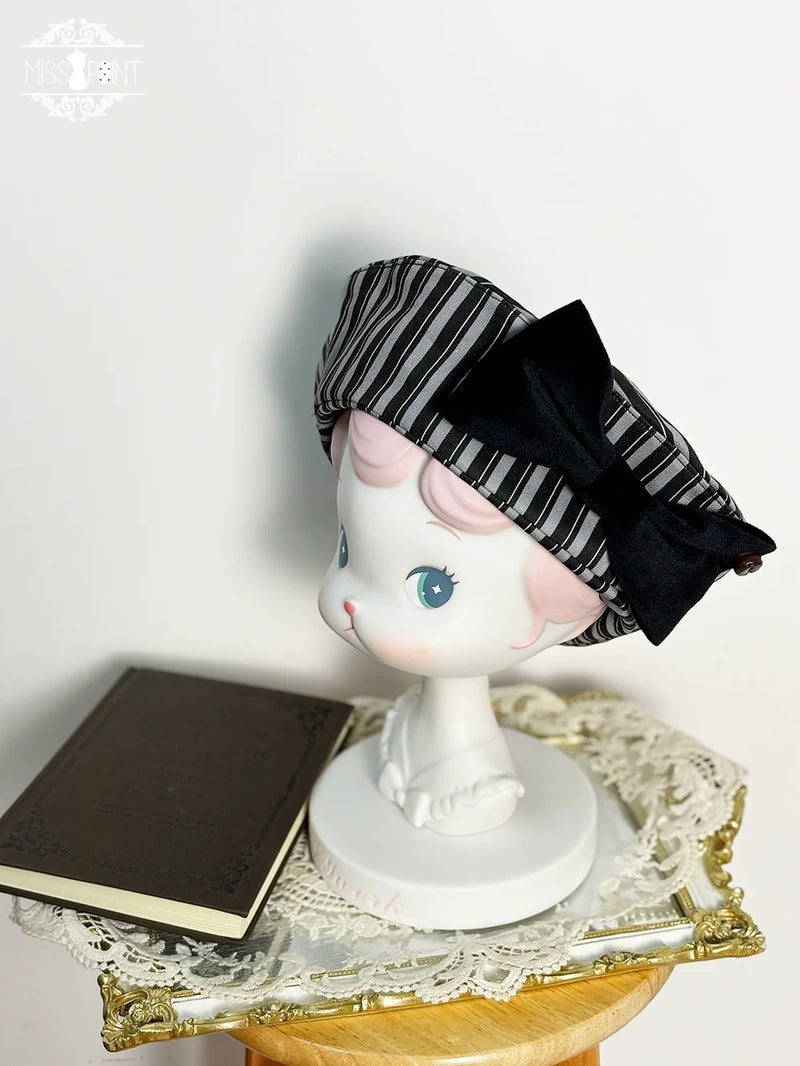 Classical Chocolate - Classic Lolita Accessory Bowler Hat BNT Beret Jabot Beret - Black