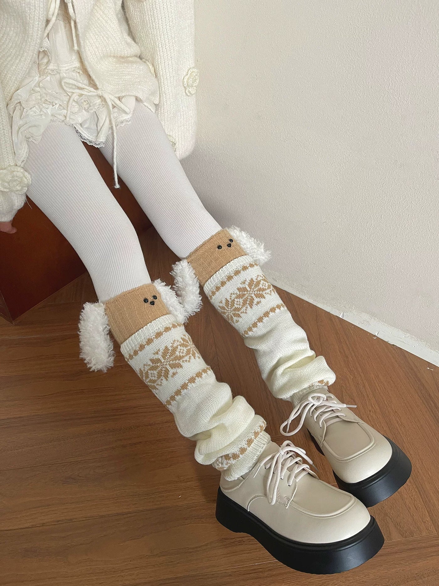 Sock Noble - Nordic Snowflake Layers - Socks with snowflake-patterned leg covers and a white fine-striped tights option
