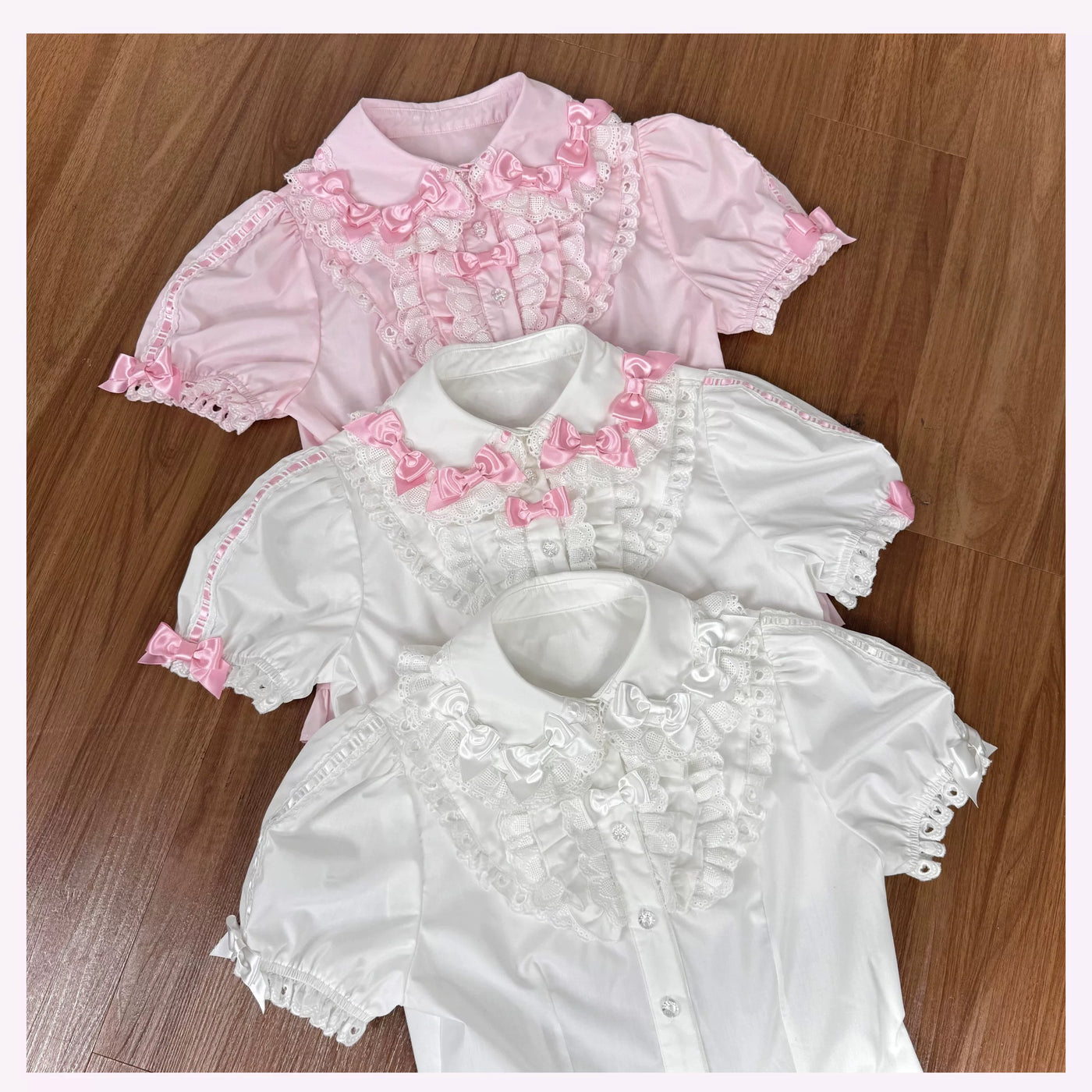 Tata Long Ear - Vintage Bow Lace - Short-Sleeve Blouse with a Doll Collar
