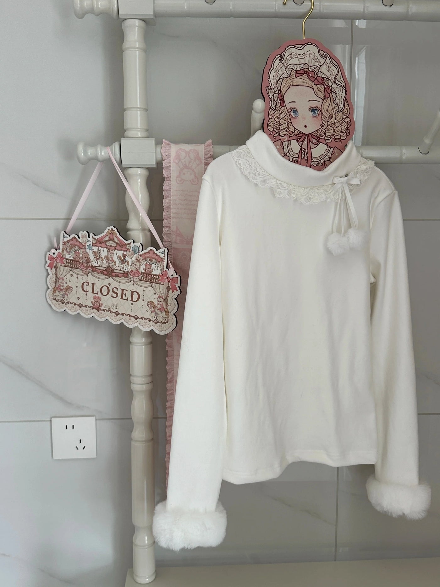 Cat Upon Cat - Little Pom-Pom - Long-Sleeve Inner Top with Lace Collar - product detail