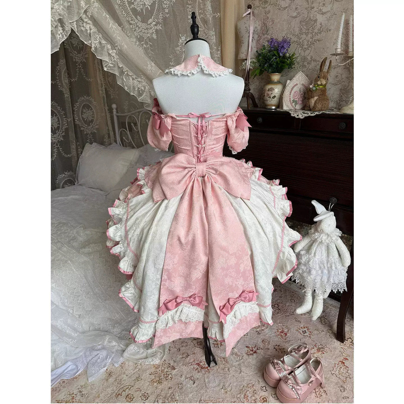 Creamy - Rabbit Bow Train - Pink OP Dress with Bows and a Train