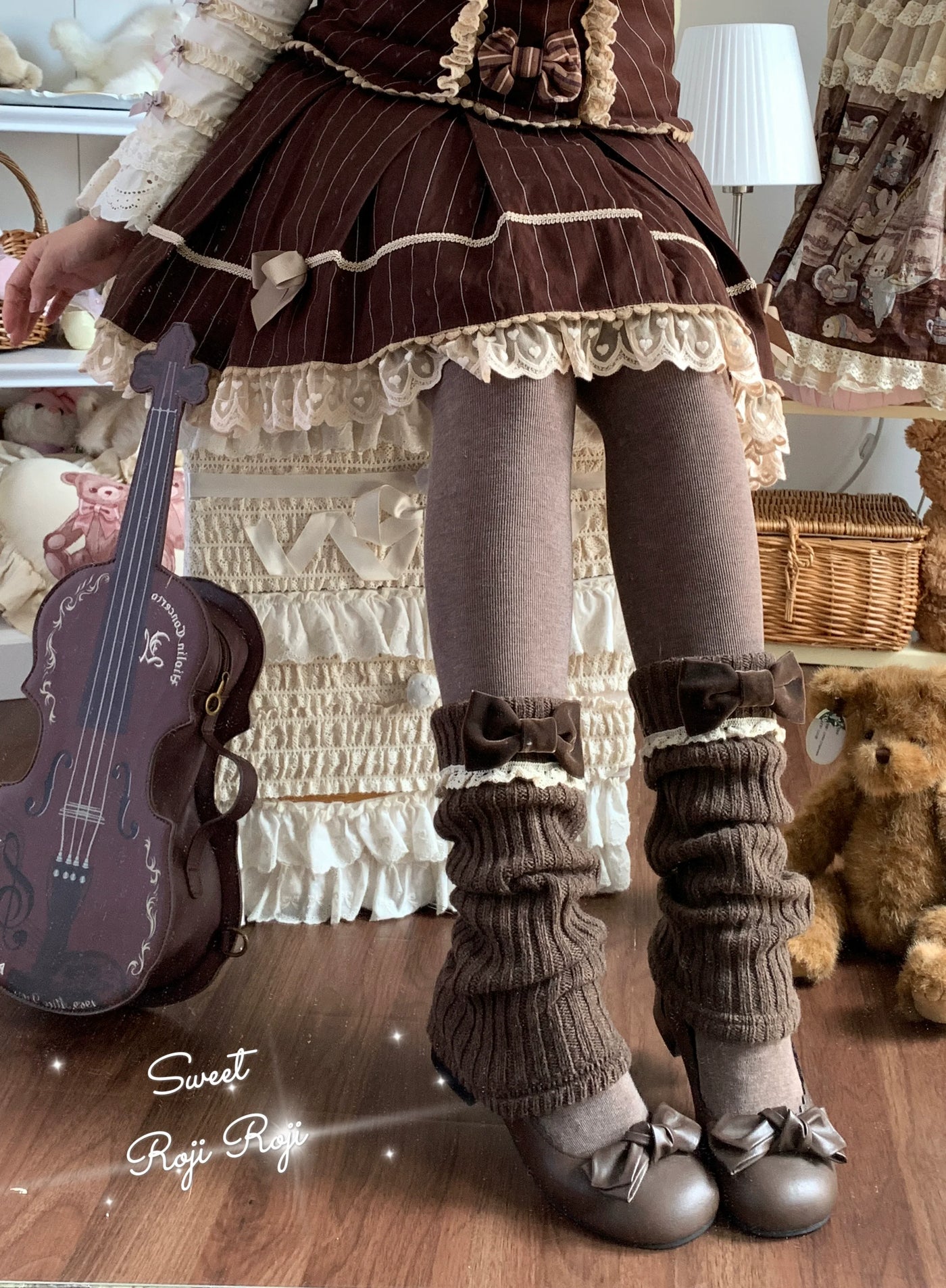 Roji Roji - Flared-Hem Lolita Leg Warmers - Velvet Bows Socks