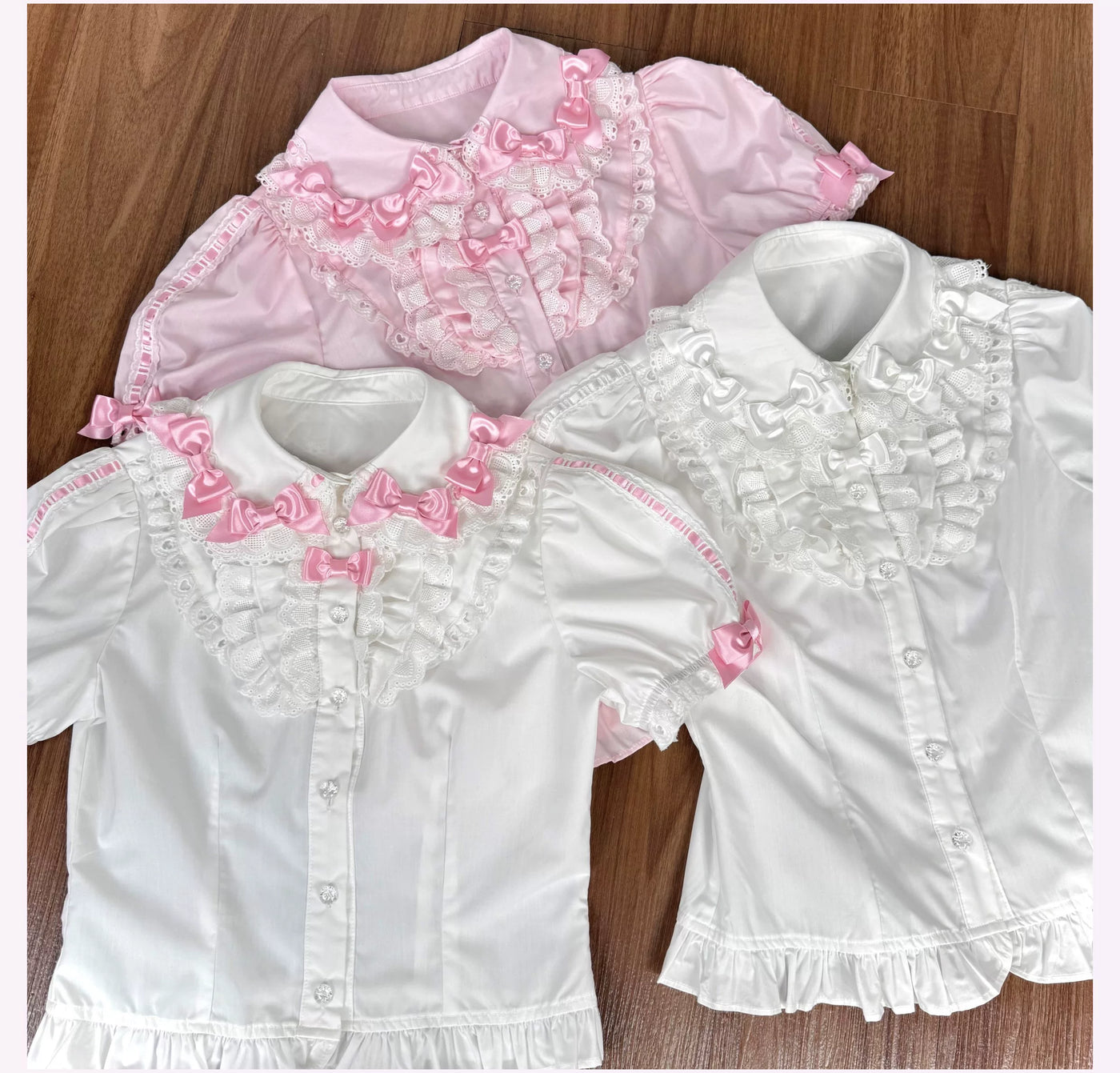 Tata Long Ear - Vintage Bow Lace - Short-Sleeve Blouse with a Doll Collar