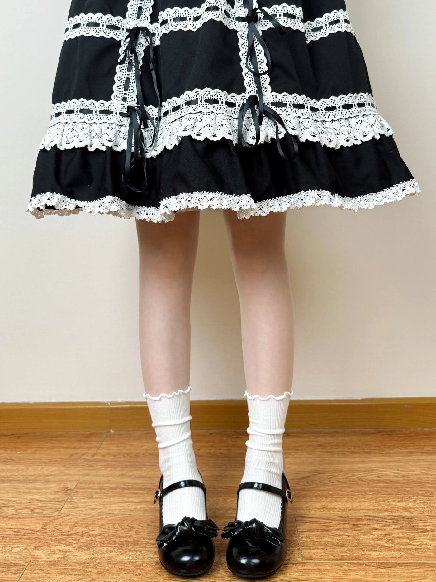 Chubby Bear Tales - Doll Ruffle Lace - Scrunched Socks with Scalloped Lace Trim