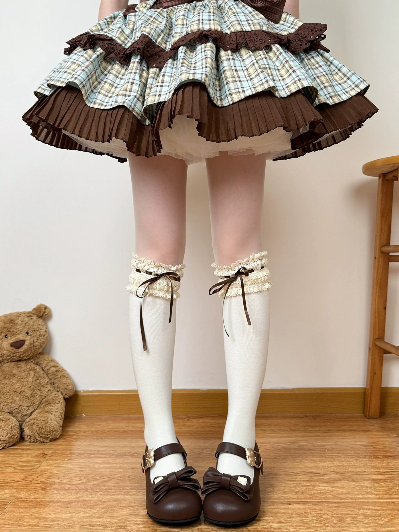 Chubby Bear Tales - Caramel Cocoa - Lace-Ruffle Socks with Ribbon Bows