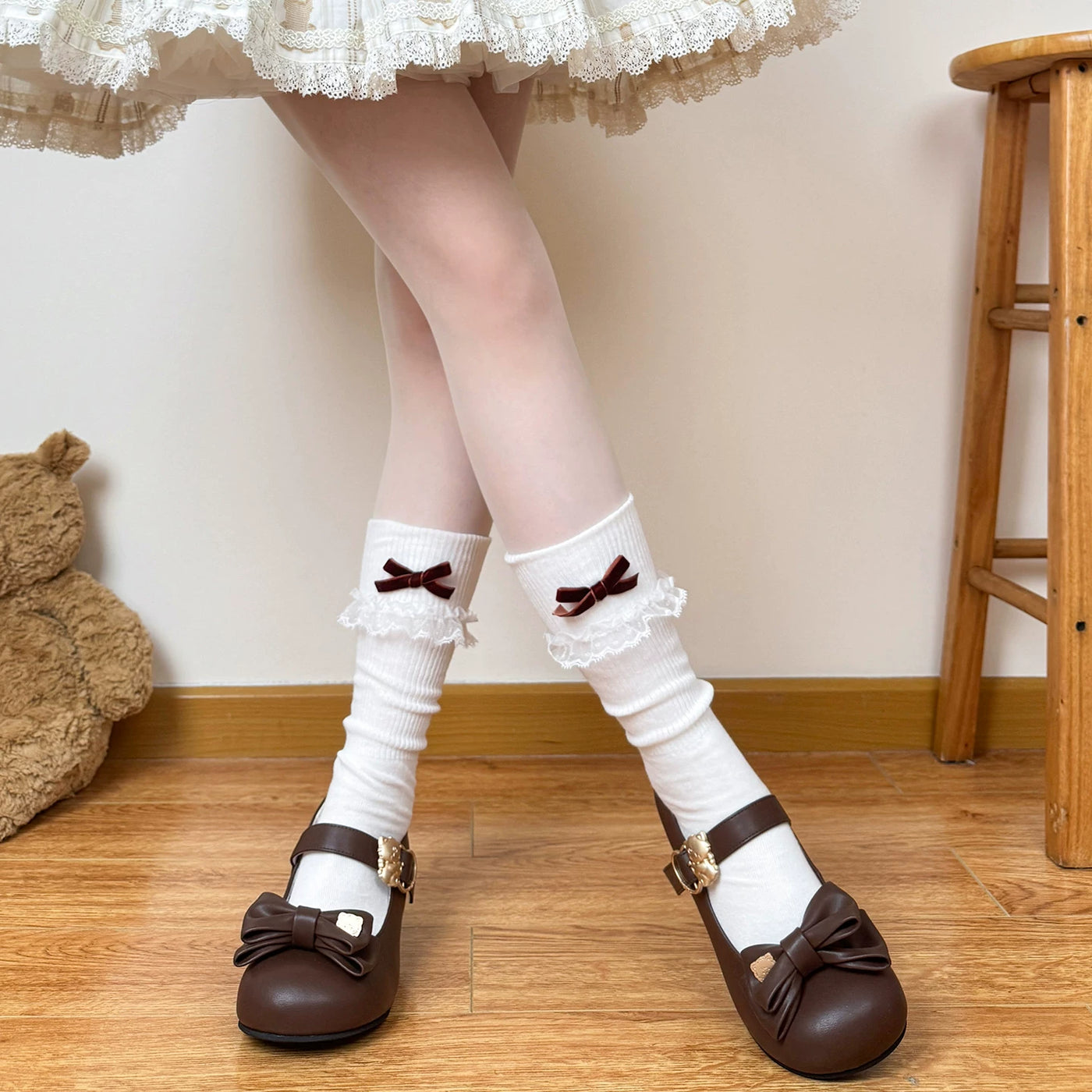 Chubby Bear Tales - Chocolate Bow - Slouch Socks with Lace-Ruffled Cuffs