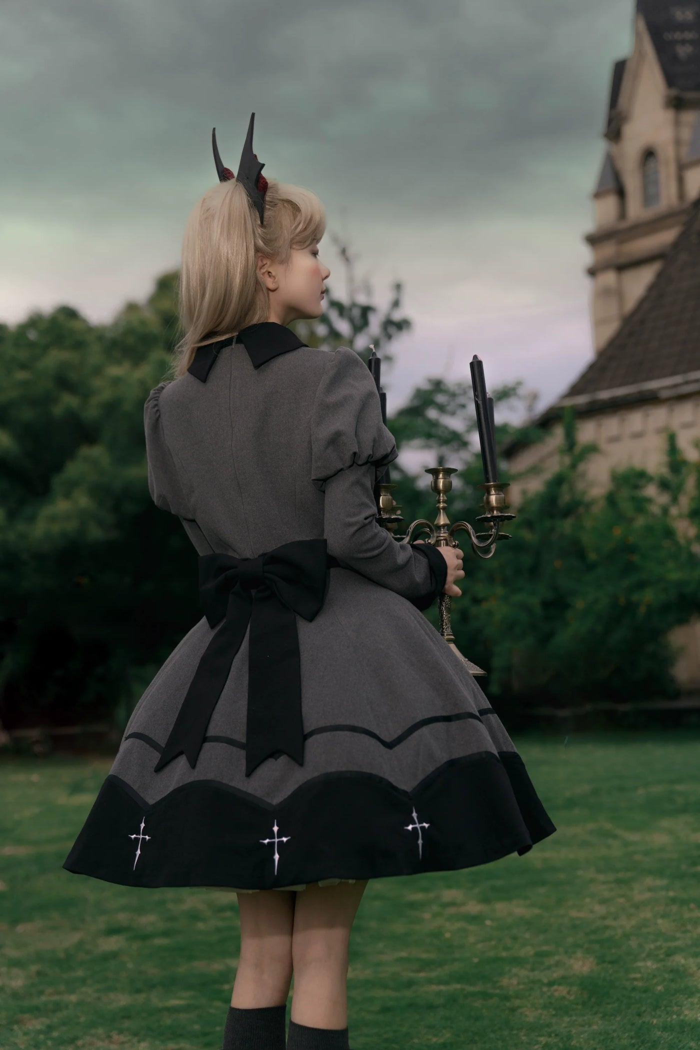 Polaris Lolita - Vampire Princess - Gothic Lolita OP dress with bat designs and Juliet sleeves - product detail 9