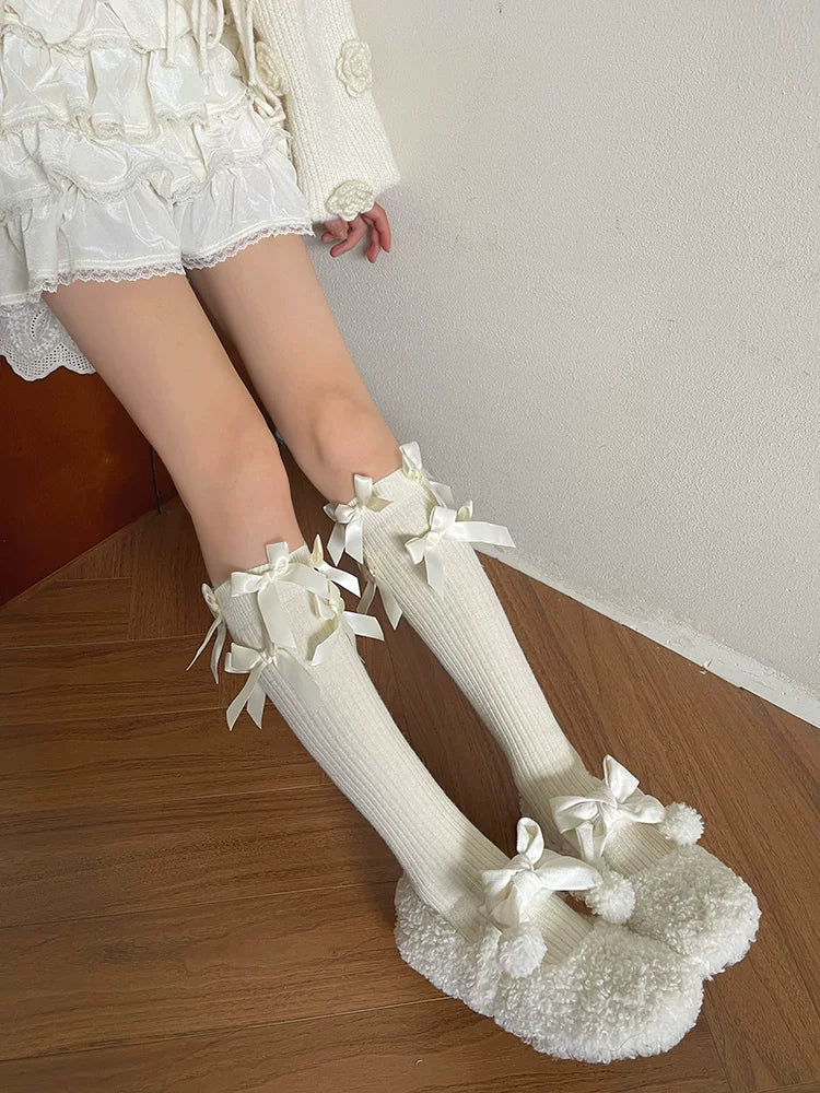 Sock Noble - Ballet Sweet-Cool - Cashmere mid-calf socks with ribbon bows and pom-pom trim