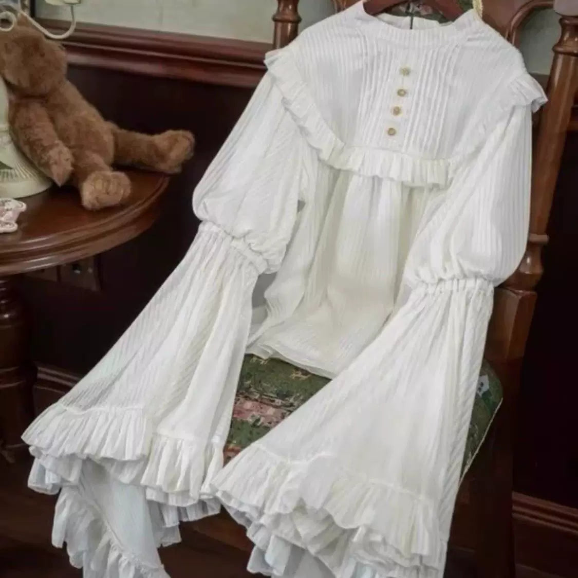 Sweetheart Dream Machine - Sleepwalking - Blouse and Skirt Set with Layered Ruffle Sleeves