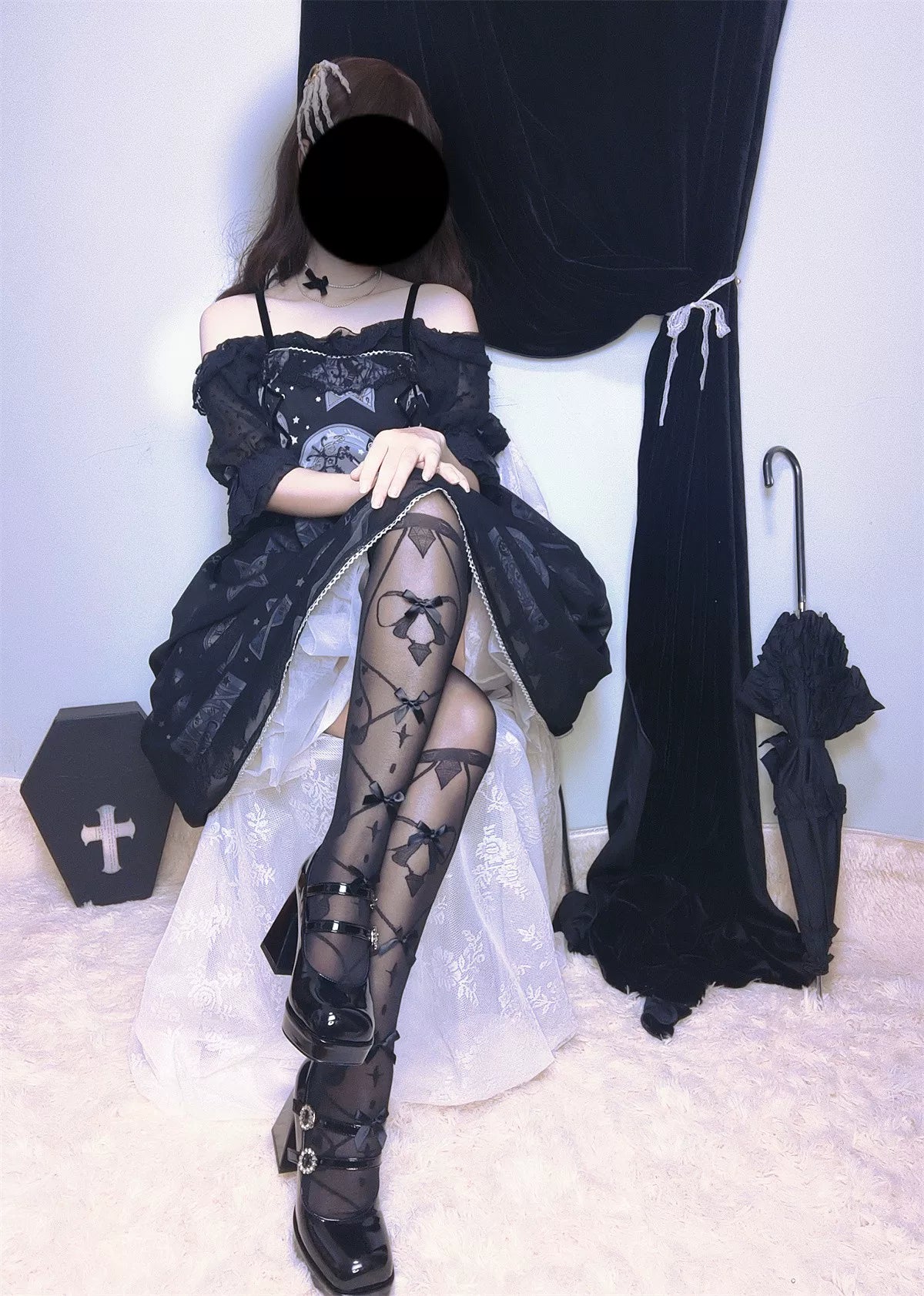 Fantasy Doll - Bow Lattice - Over-the-Knee Stockings with Bow Motifs