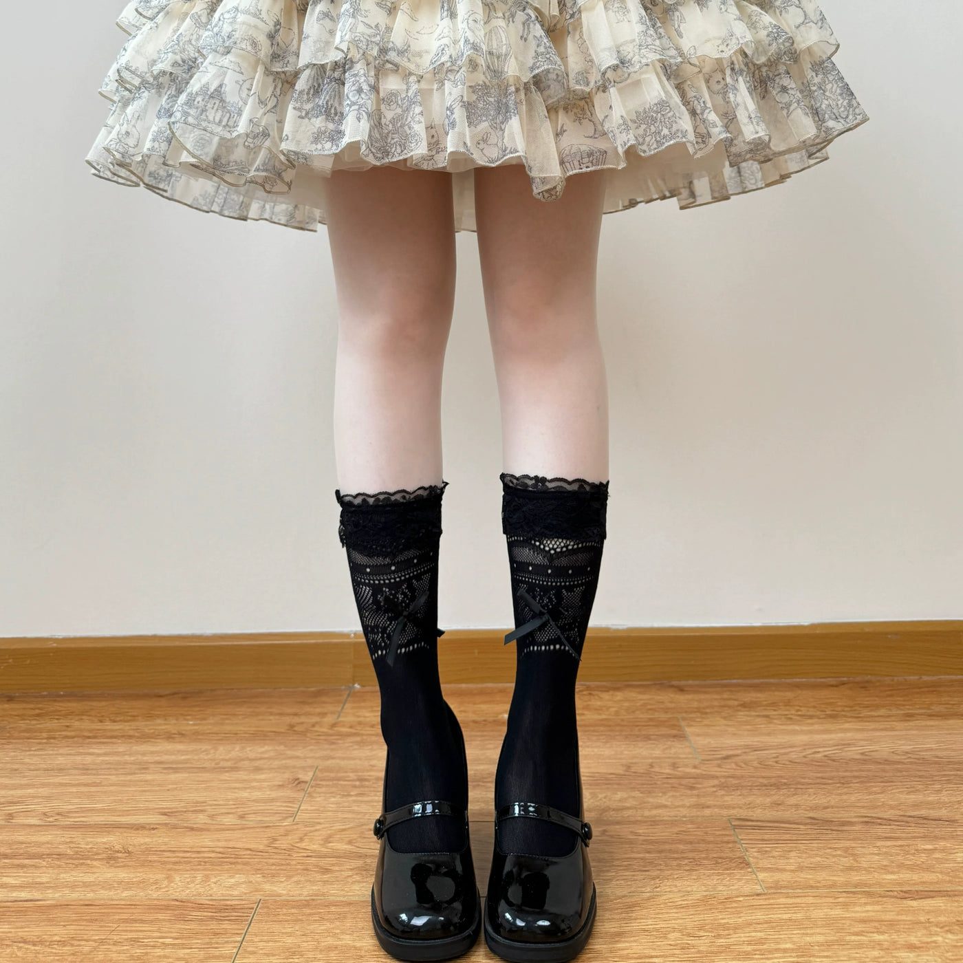 Chubby Bear Tales - Miu Lace Ribbon - Mid-Calf Lace Socks with Ribbon Bows