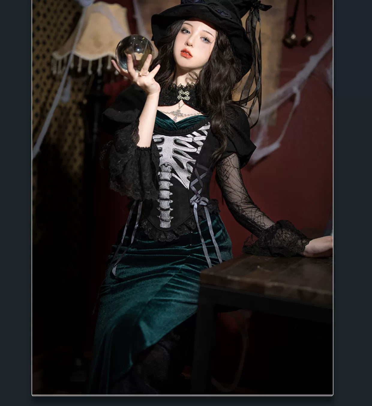 Baozi Pig - Deep Abyss Nightmare - Dark-Green One-Piece Qipao Dress with a Fishtail Hem