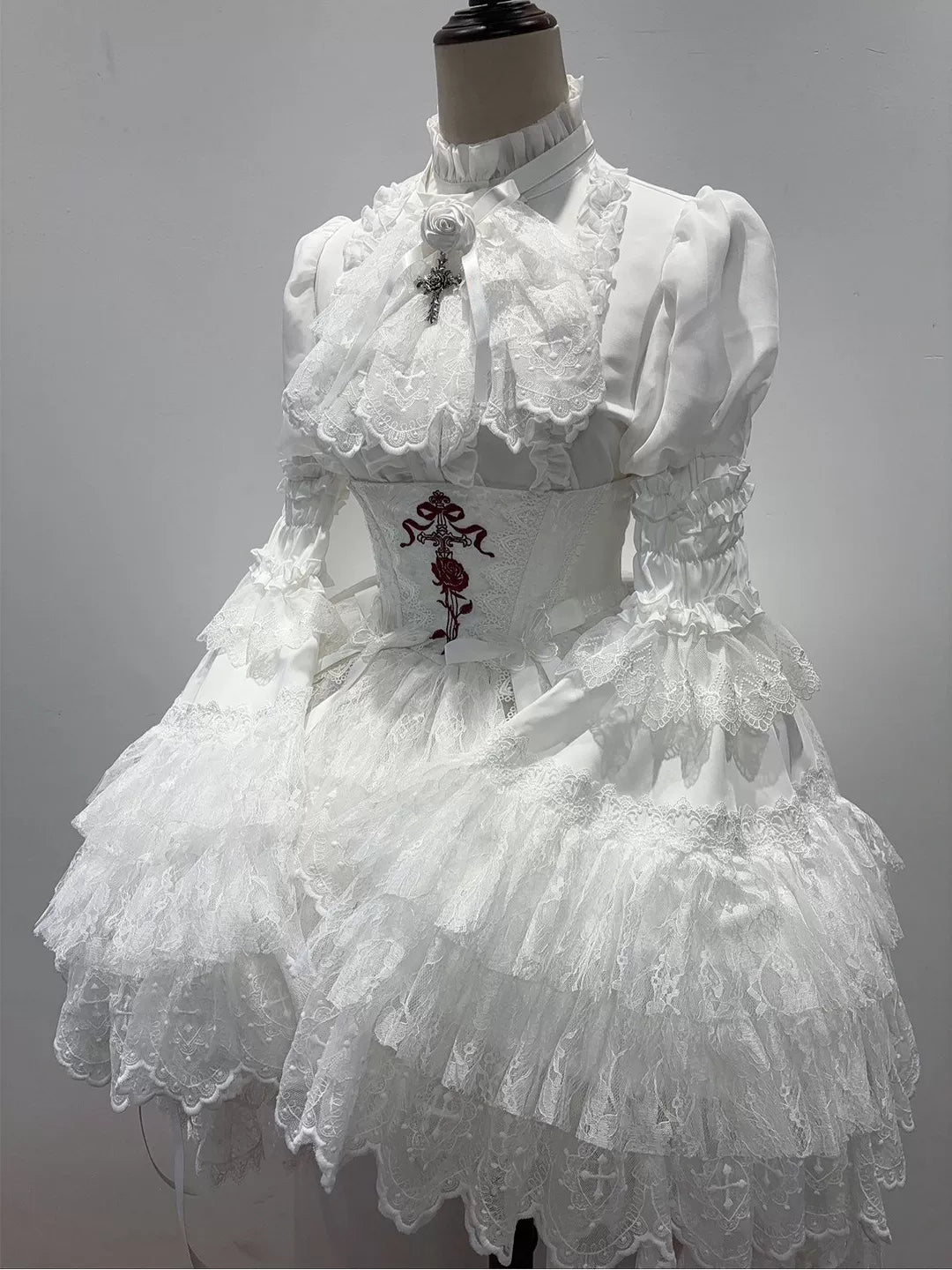 Creamy - White Gothic Romance - White Blouse and Waist-Corset Skirt Set with Detachable Princess Sleeves
