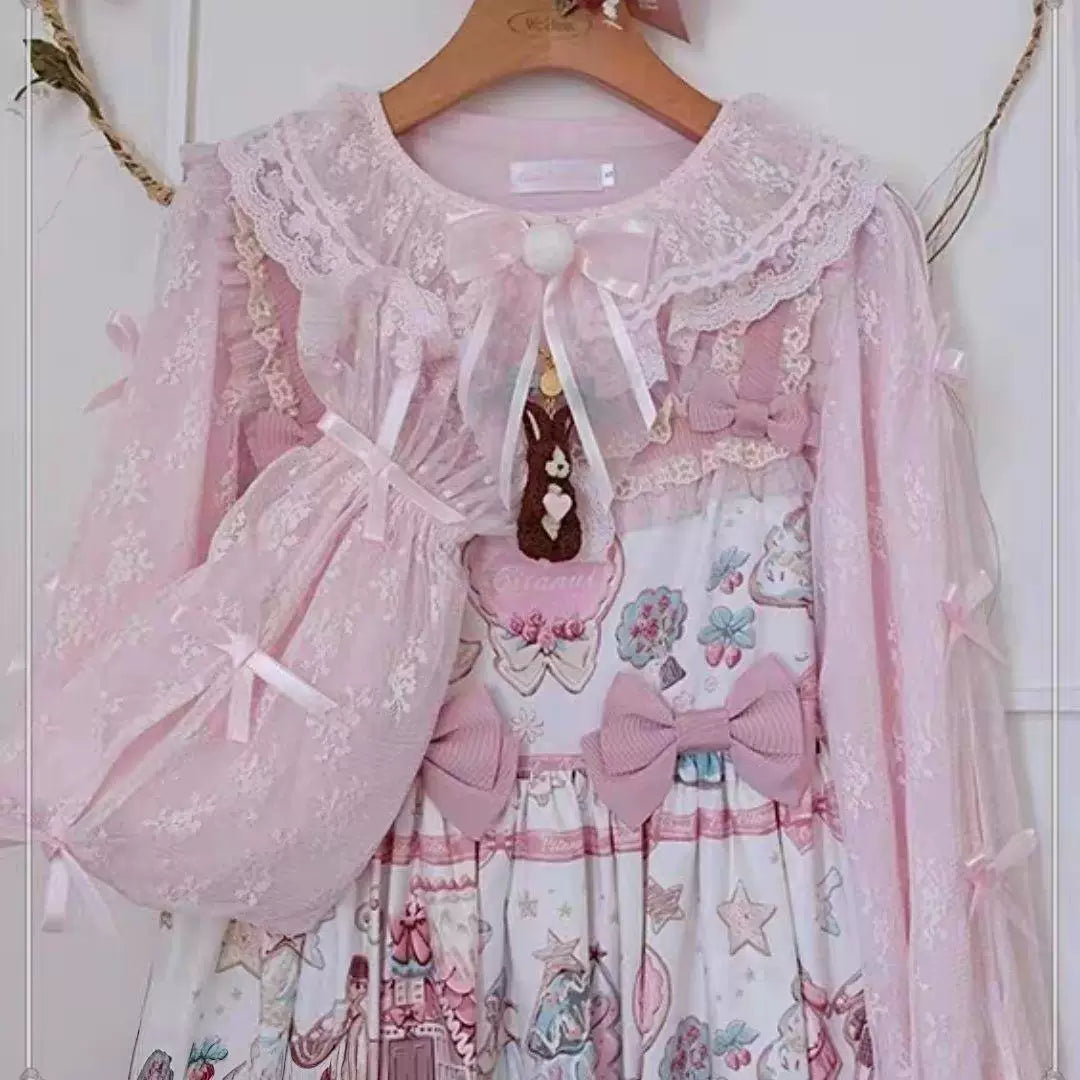 Sweetheart Dream Machine - Swan Antique - Lace blouse with a rounded collar and layered bows