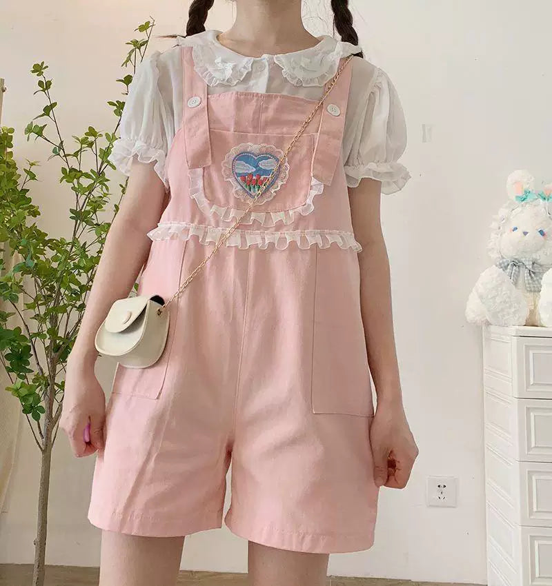 Sweetheart Dream Machine - Ribbon Collar - Short-Sleeve Blouse with a Ruffled Peter Pan Collar