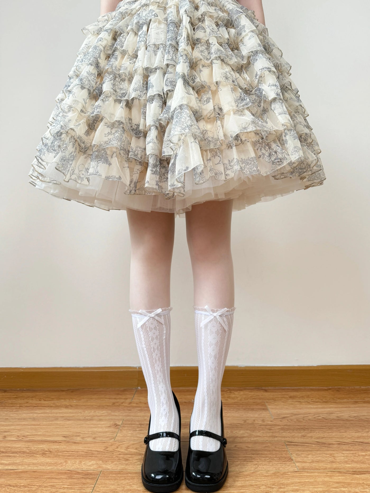 Chubby Bear Tales - Alice - Openwork Lace Mid-Calf Socks with Bow Cuffs
