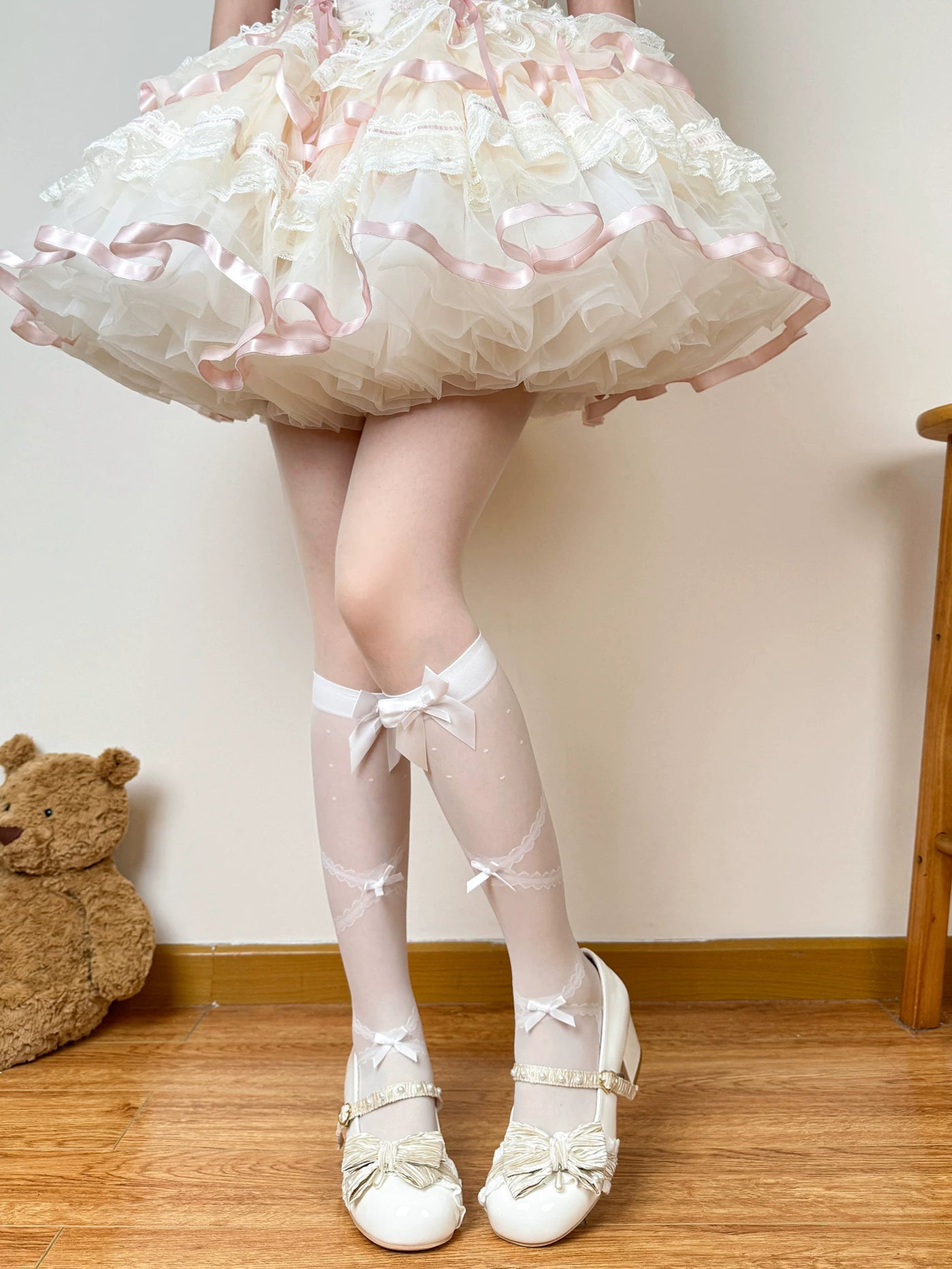 Chubby Bear Tales - Love Letter - Lace-Trimmed Mid-Calf Slouch Socks with Ribbon Bows