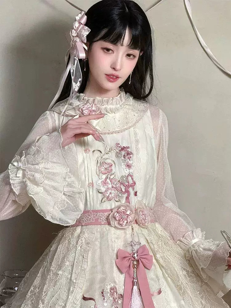 Sweetheart Dream Machine - Lace Atmosphere - Lace inner blouse with flared mesh sleeves