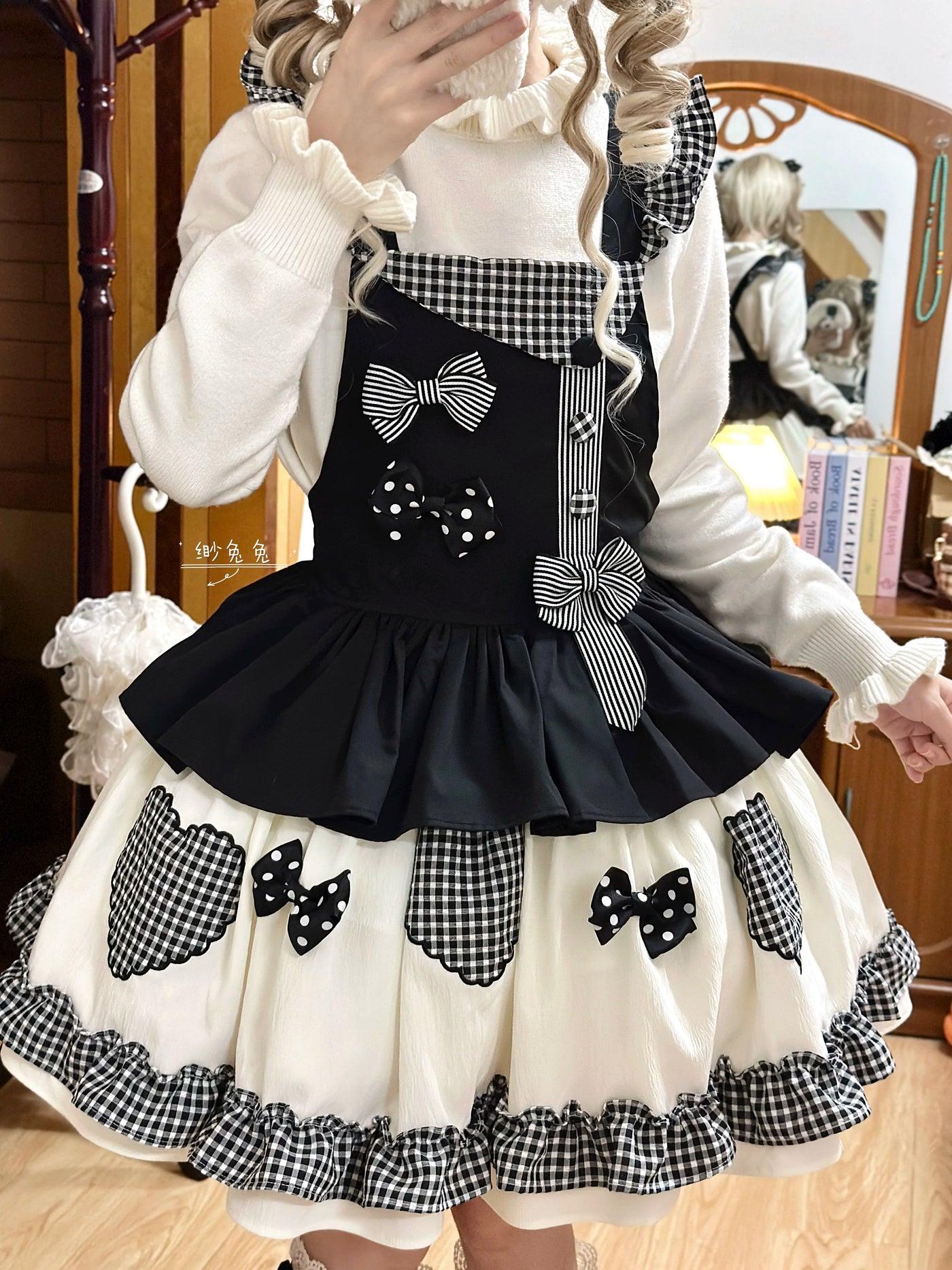 White Tea Story - Sweet Lolita - Tiered gingham check skirt with bow