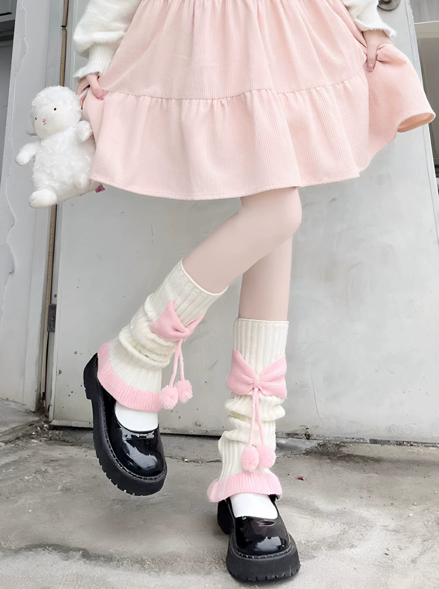 Fantasy Doll - Sweet Bow Pom-Pom - Pink-and-White Leg Warmers with Bow Trim