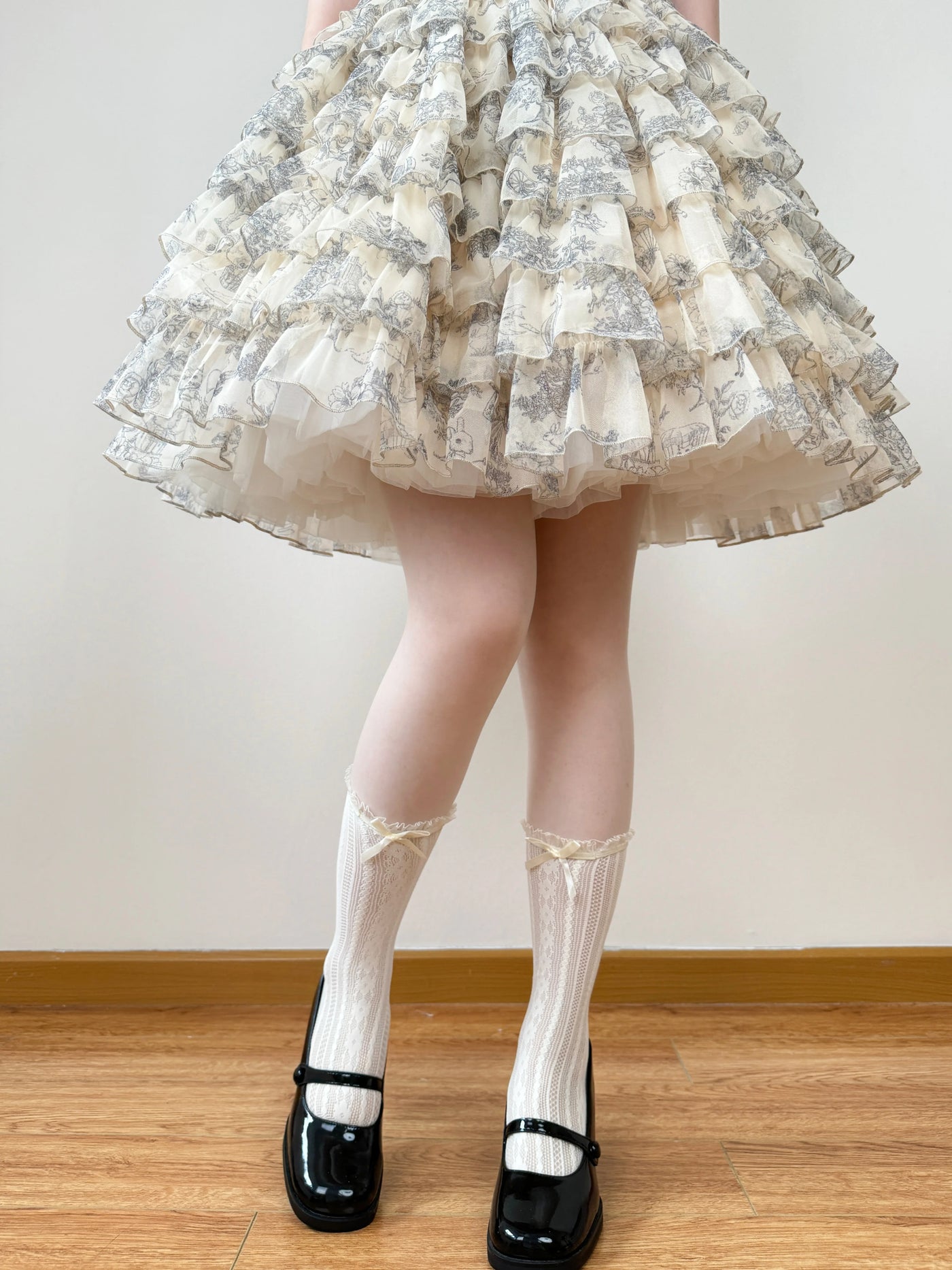 Chubby Bear Tales - Alice - Openwork Lace Mid-Calf Socks with Bow Cuffs