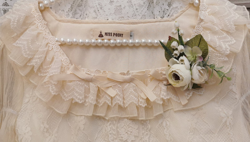 Miss point - Sally's Garden - Lolita Flower Bow Lace Necklace ivory bow brooch