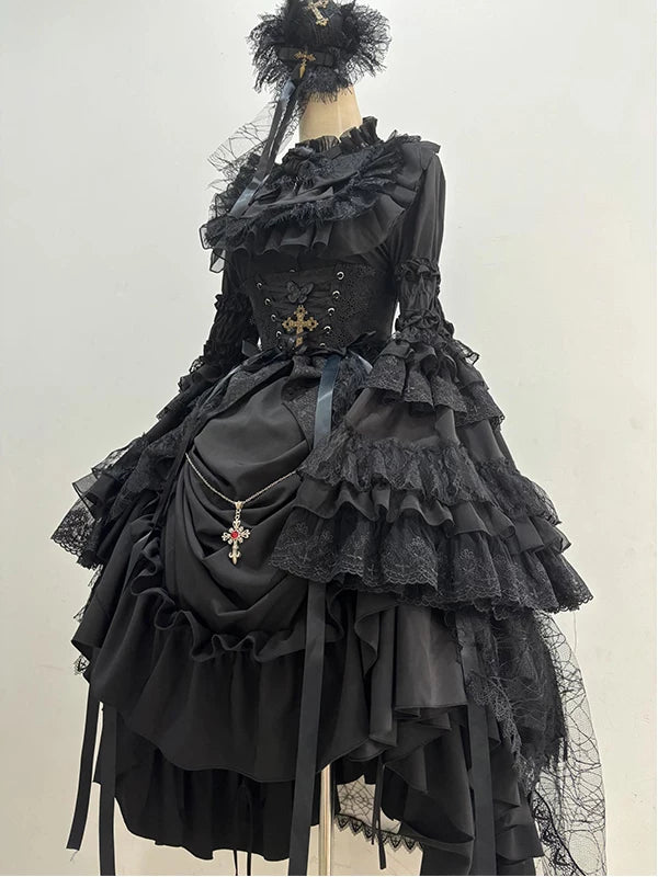 Creamy black Gothic Lolita Fashion set with hime sleeves, layered ruffles and train