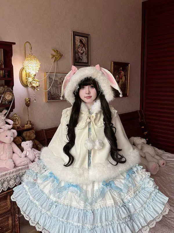 Sweetheart Dream Machine - Lace Heart Cape - Shawl with Lace-Neckline or Heart Styling