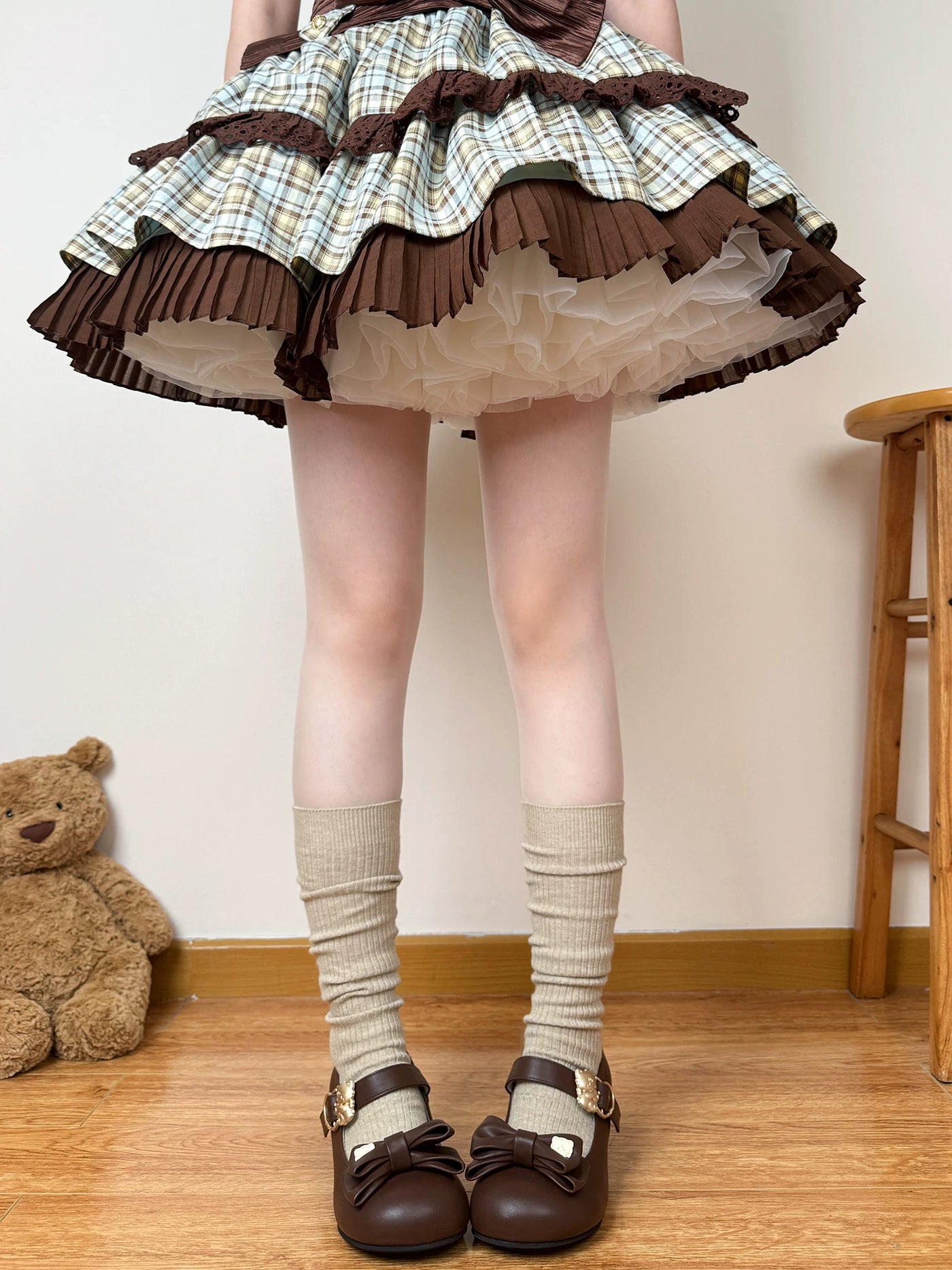 Chubby Bear Tales - Caramel Cocoa - Lolita slouch socks with a gathered ribbed leg