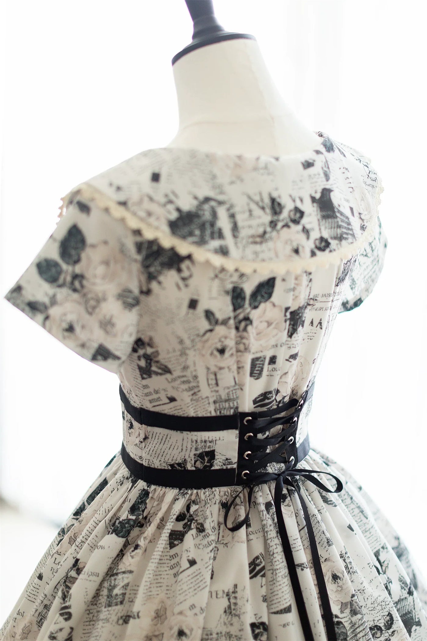 Forest Wardrobe - Forest Holiday - Vintage Classic Lolita Newspaper Printed OP Dress