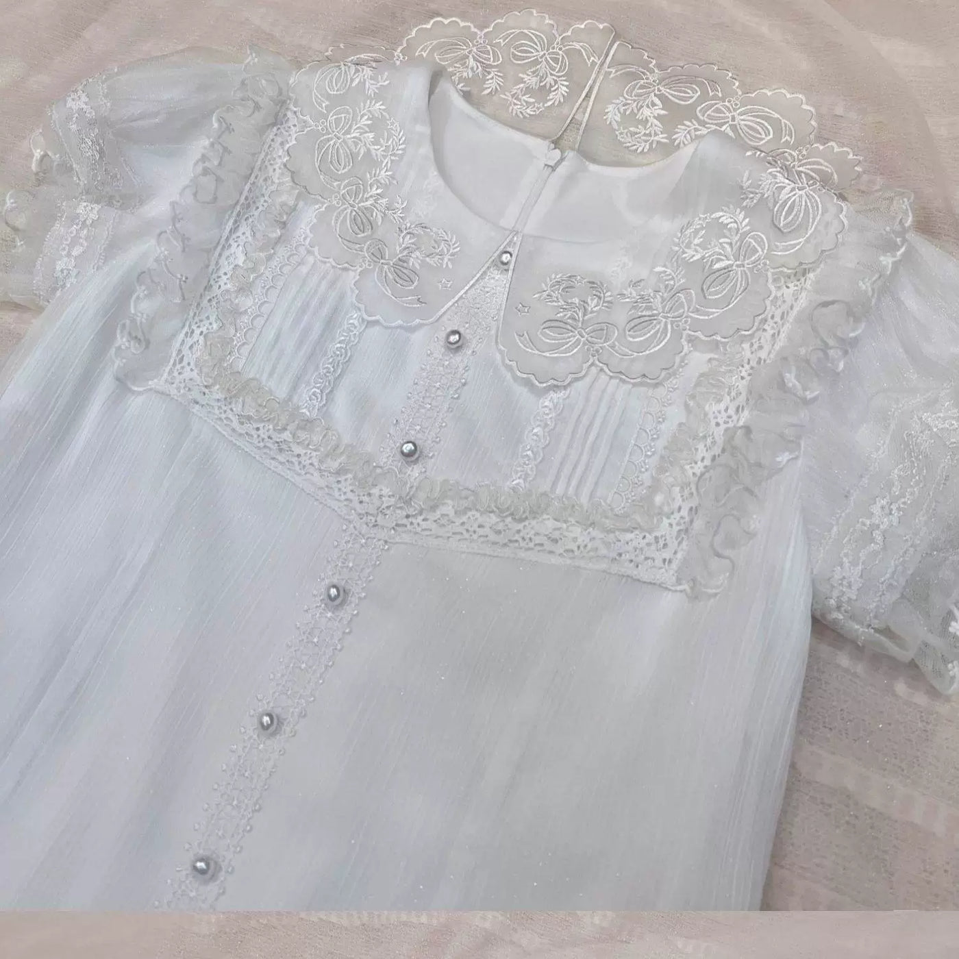 Sweetheart Dream Machine - Starry Cloud Twin Rabbit - Crew-Neck Short-Sleeve Blouse with Lace Bib