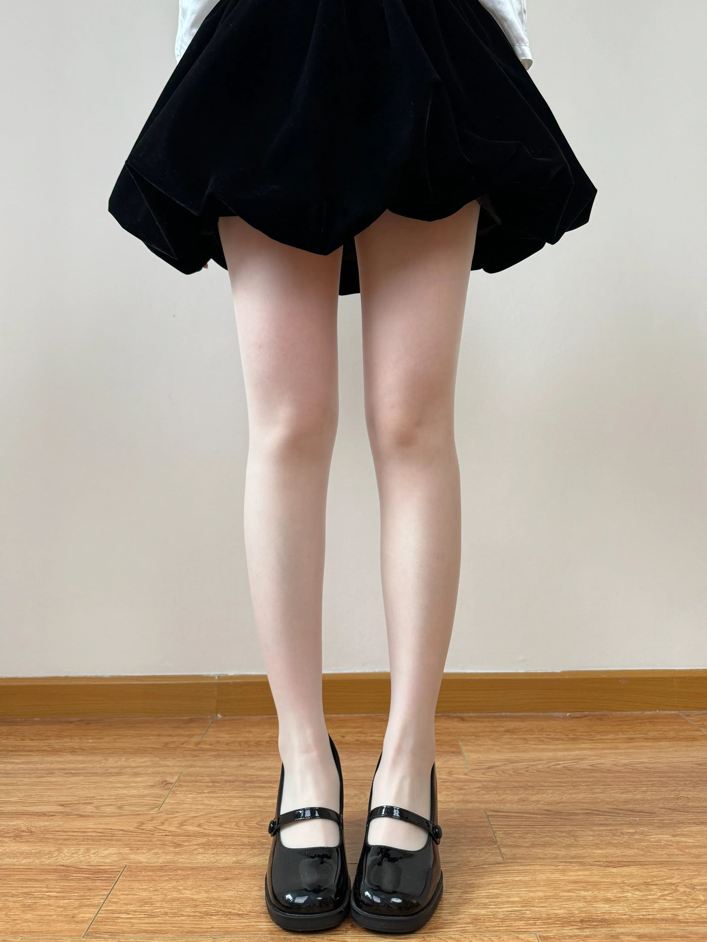 Chubby Bear Tales - Ballet White Collection - One-Size Stockings with Bow and Pattern Variants