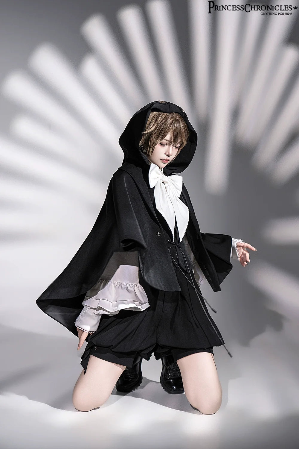 Princess Chronicles - Rabbit Feather - Black Ouji Lolita Vest Shorts Suit Prince Cloak Set