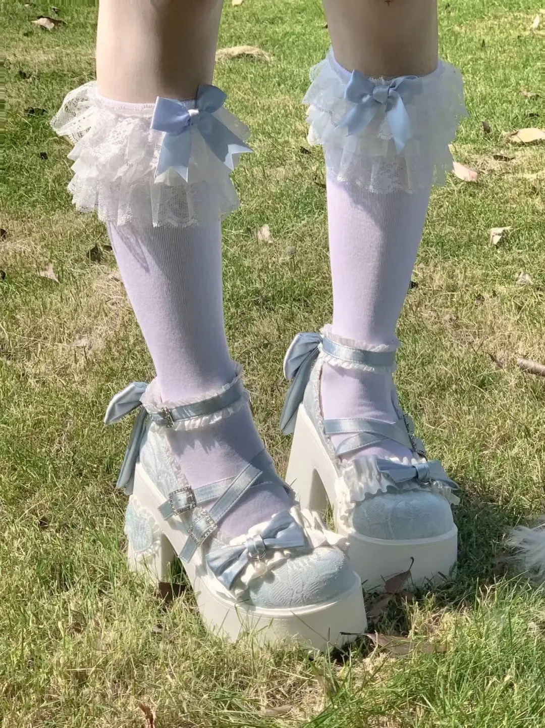Fantasy Doll - Japanese Lace Trim - Cotton calf socks with scalloped lace edges