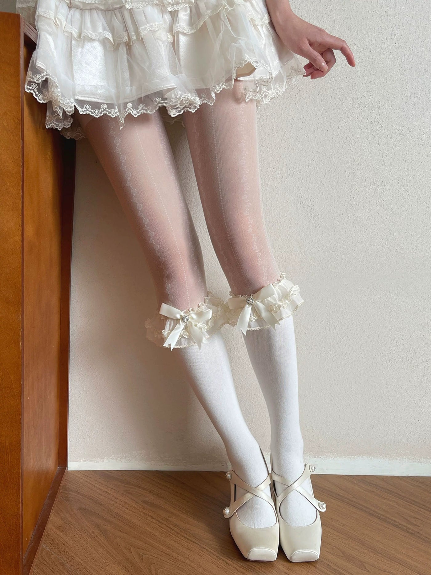 Sock Noble - Ballet Satin - Socks with lace bows