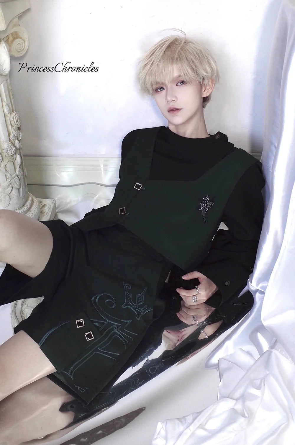Princess Chronicles - As I Sink West - Retro Ouji Lolita Prince Style Black Blouse