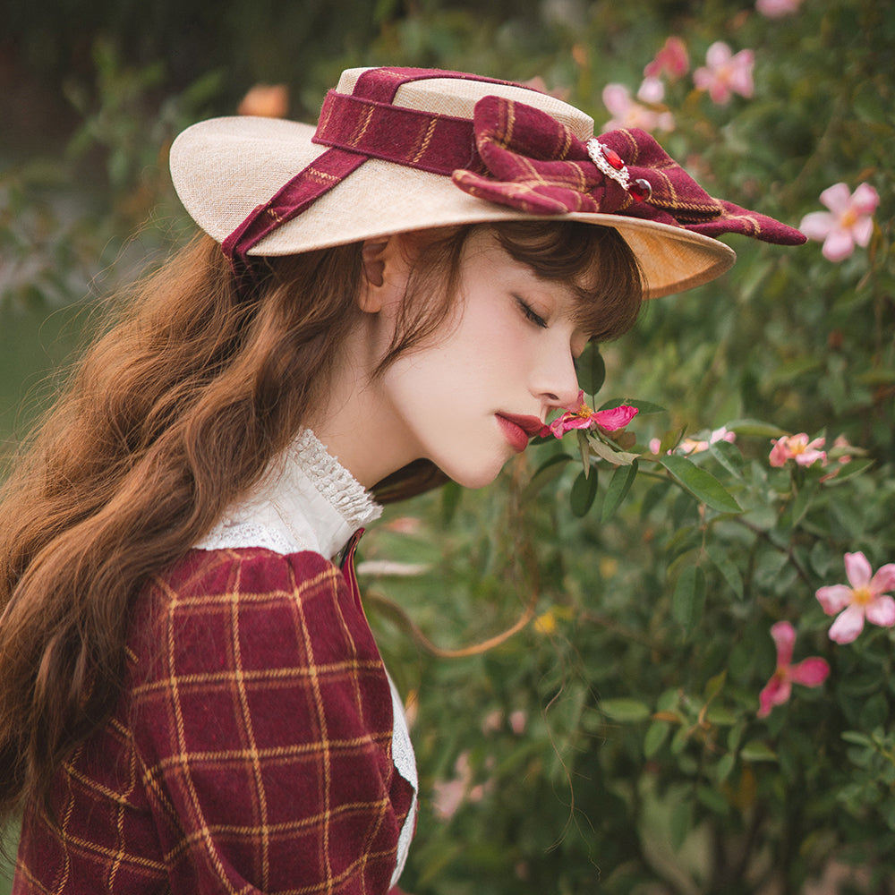 Miss Point - Rose Silhouette - Elegant Handmade Lolita Flat Hat