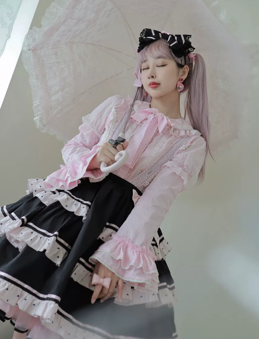 Galette Bunny - Special Rabbit II - Short-Sleeve Blouse with a Layered Lace Collar