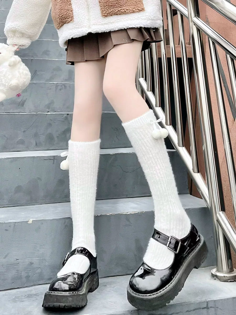 Floral Milk Cat - Pom-Pom Rib - Plush socks with pom-pom cuffs
