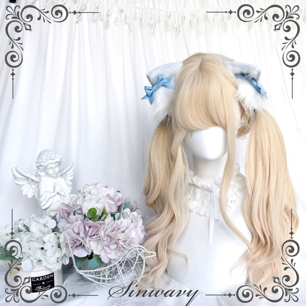 Platinum long curly Lolita wig - view 1